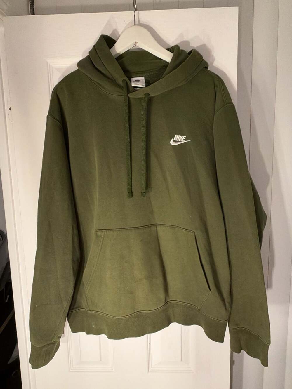 Nike Sportswear Club Fleece Hoodie Size L Olive Green